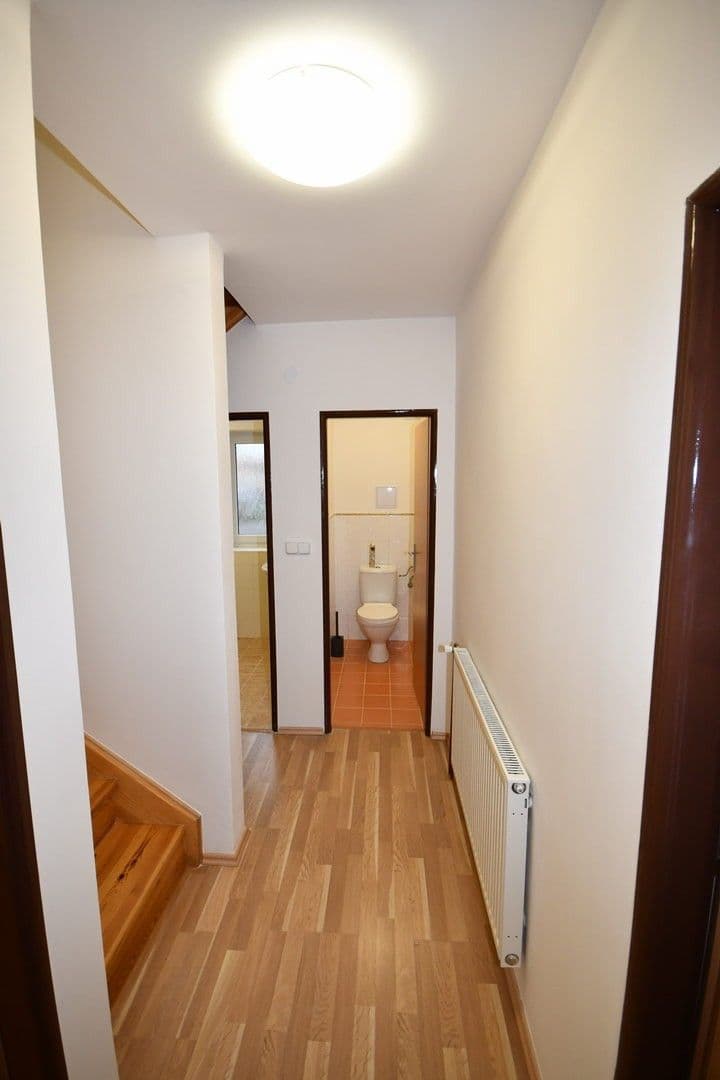 house to rent, 200 m², Seifertova, Velké Přílepy, Středočeský Region house to rent, 200 m², Seifertova, Velké Přílepy, Středočeský Region