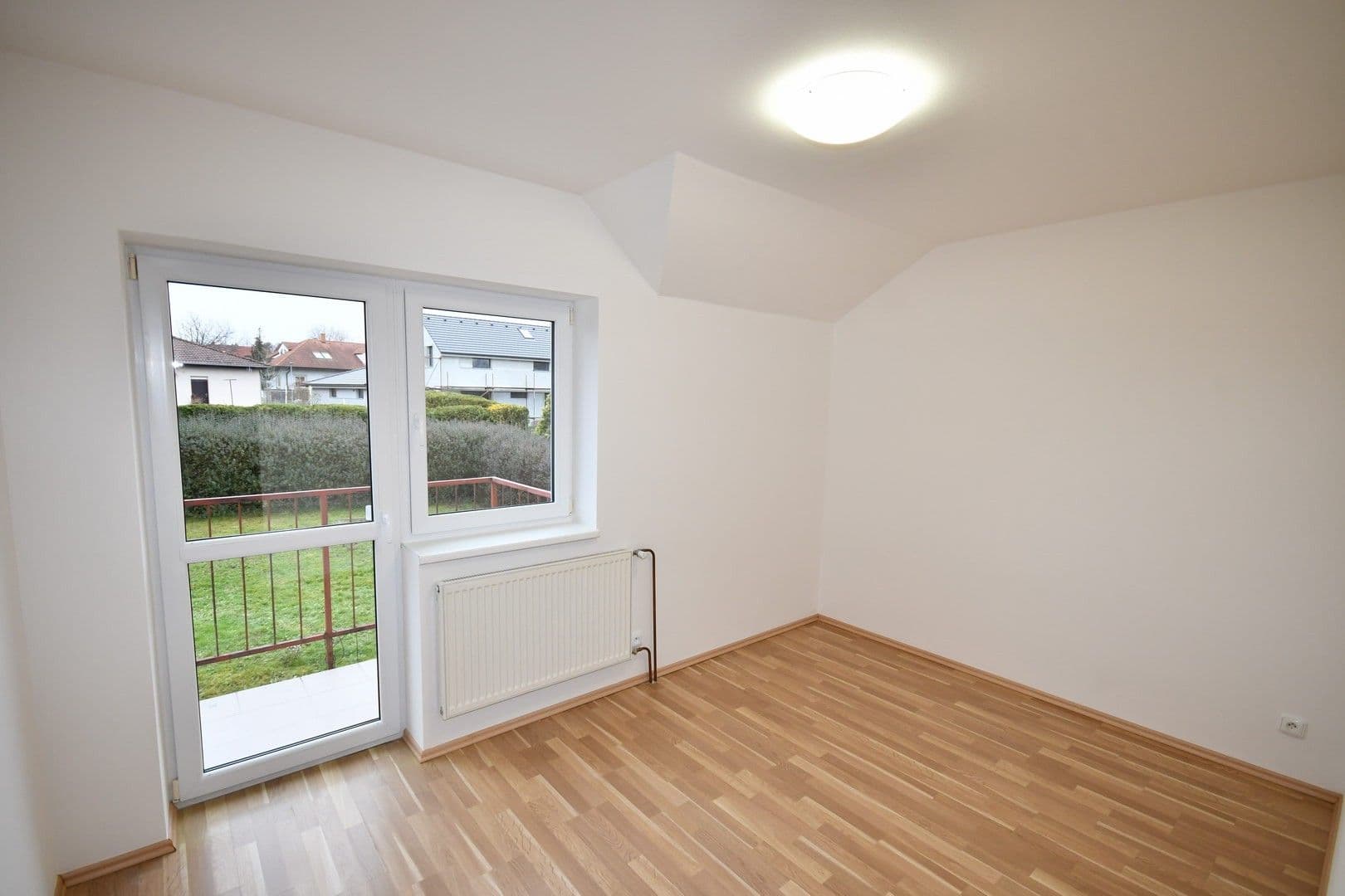 house to rent, 200 m², Seifertova, Velké Přílepy, Středočeský Region house to rent, 200 m², Seifertova, Velké Přílepy, Středočeský Region