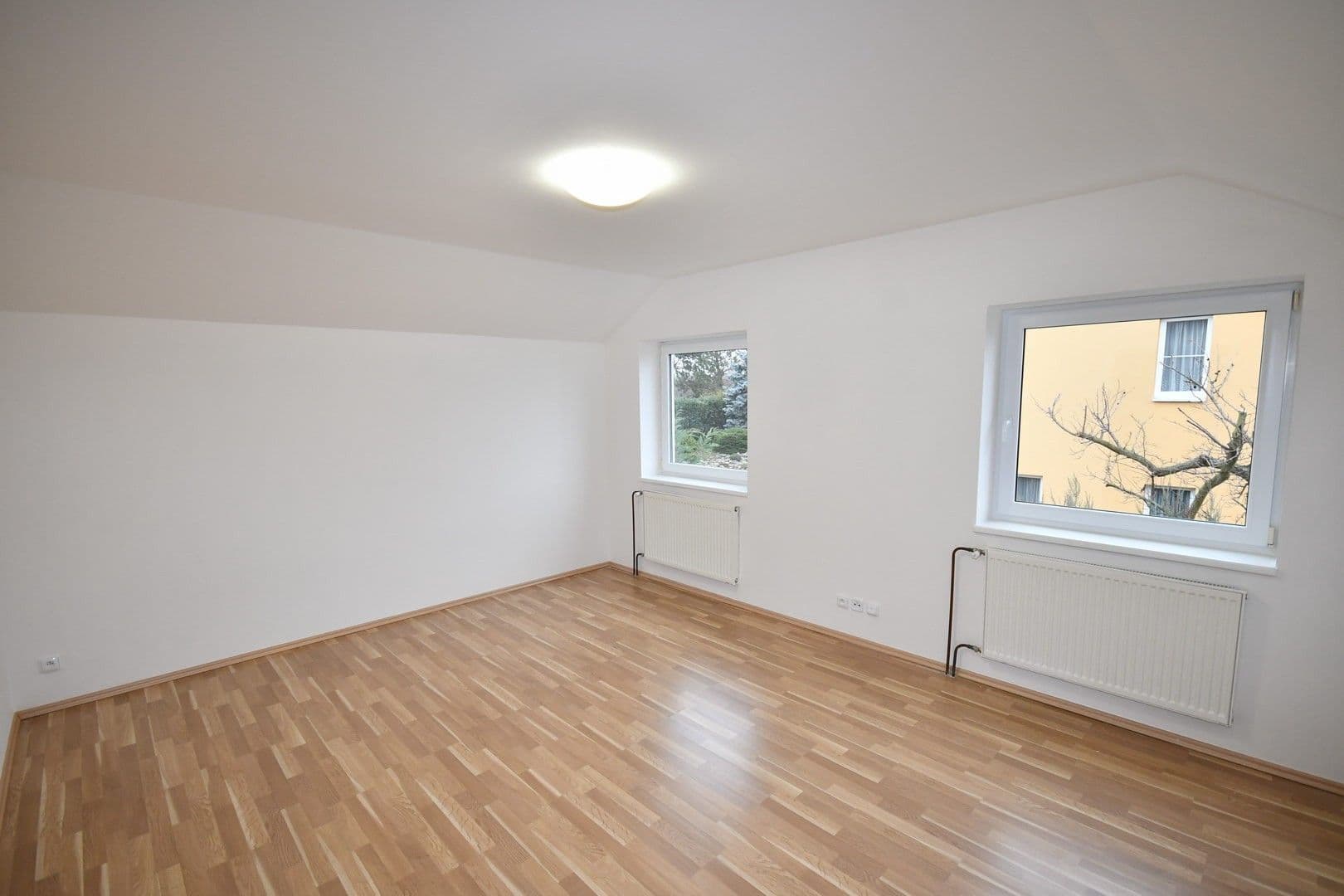 house to rent, 200 m², Seifertova, Velké Přílepy, Středočeský Region house to rent, 200 m², Seifertova, Velké Přílepy, Středočeský Region