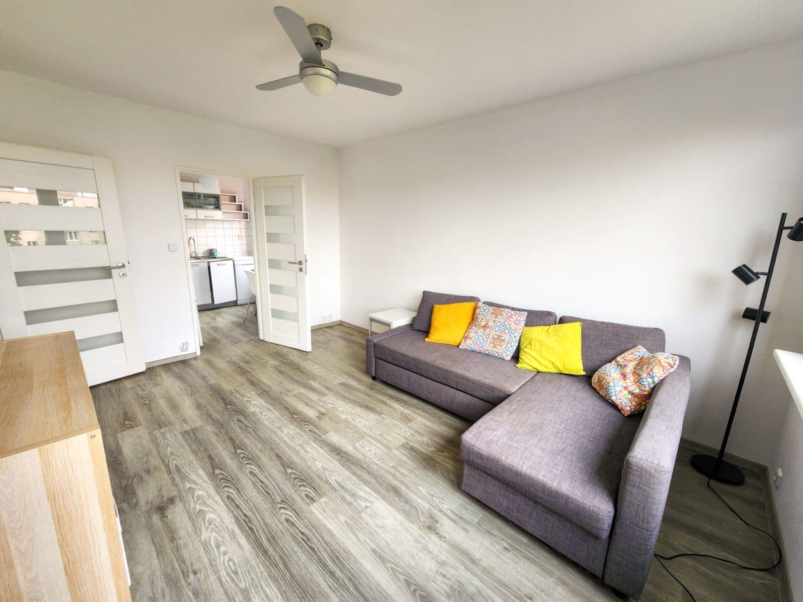 1 bedroom with open-plan kitchen flat to rent, 40 m², Křivá, Prague, Prague 1 bedroom with open-plan kitchen flat to rent, 40 m², Křivá, Prague, Prague