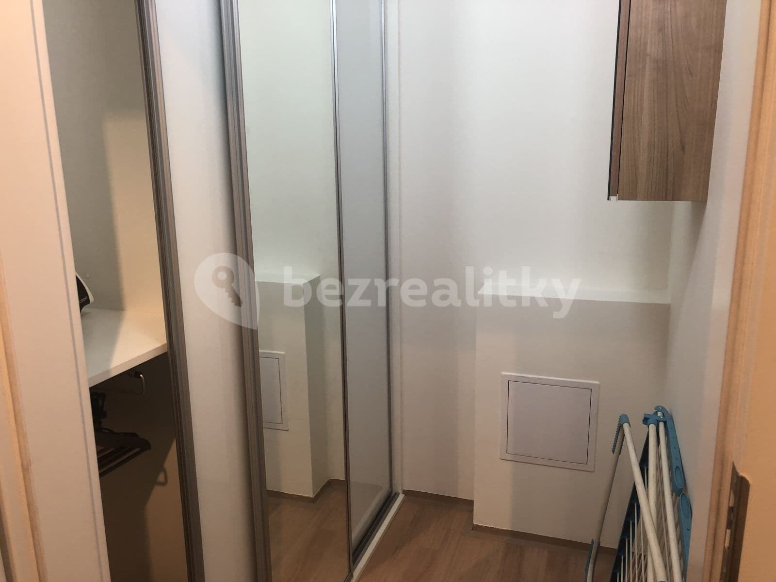 1 bedroom with open-plan kitchen flat to rent, 52 m², Pod Harfou, Prague, Prague 1 bedroom with open-plan kitchen flat to rent, 52 m², Pod Harfou, Prague, Prague