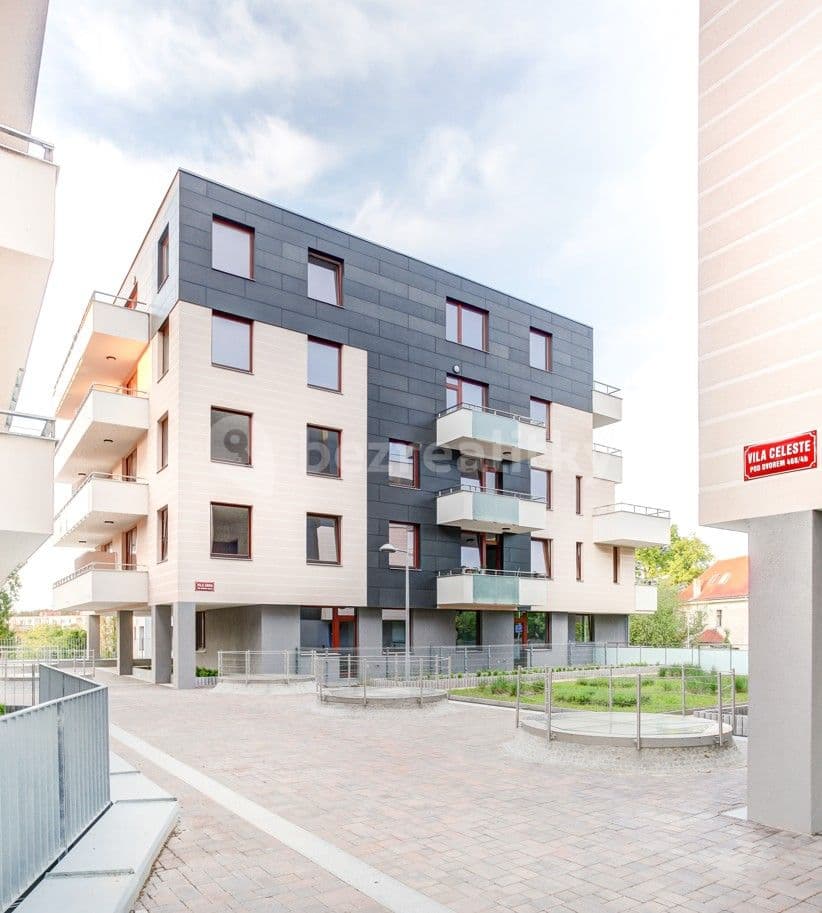 1 bedroom with open-plan kitchen flat to rent, 40 m², Pod dvorem, Prague, Prague 1 bedroom with open-plan kitchen flat to rent, 40 m², Pod dvorem, Prague, Prague