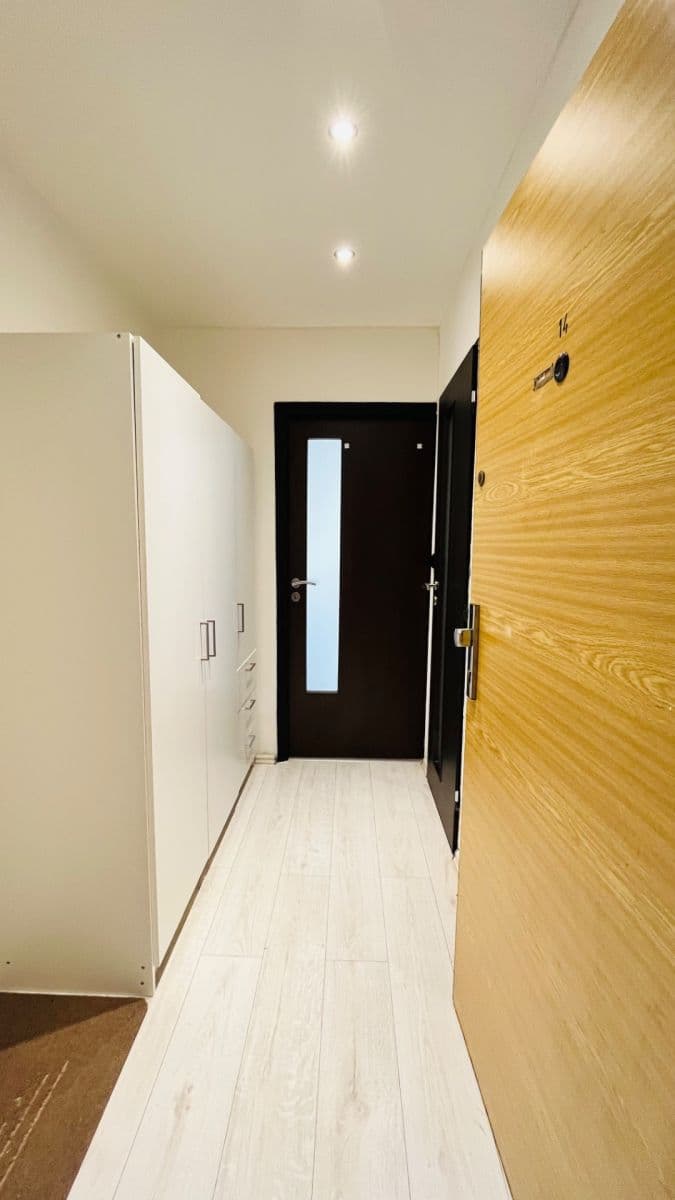 Small studio flat to rent, 31 m², Werichova, Prague, Prague Small studio flat to rent, 31 m², Werichova, Prague, Prague