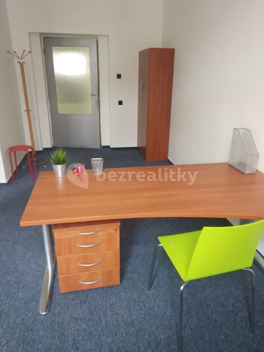 office to rent, 26 m², Školní, Chomutov, Ústecký Region office to rent, 26 m², Školní, Chomutov, Ústecký Region