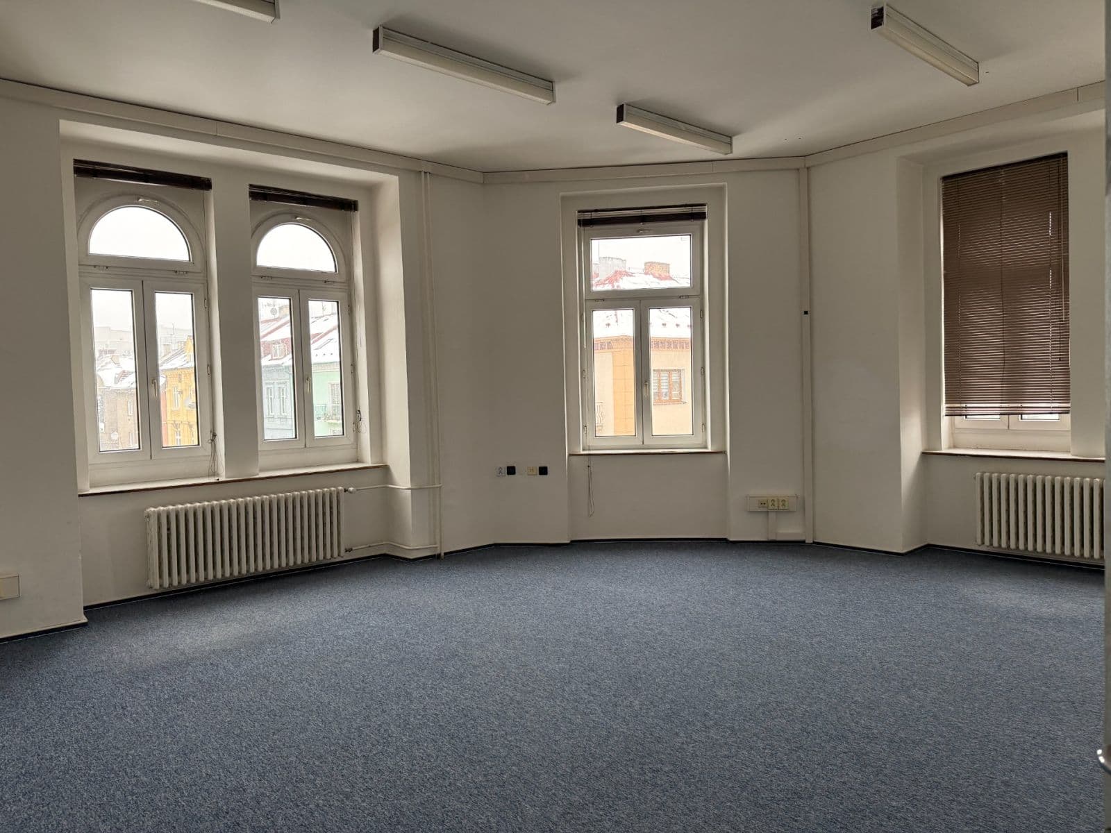 office to rent, 26 m², Školní, Chomutov, Ústecký Region office to rent, 26 m², Školní, Chomutov, Ústecký Region