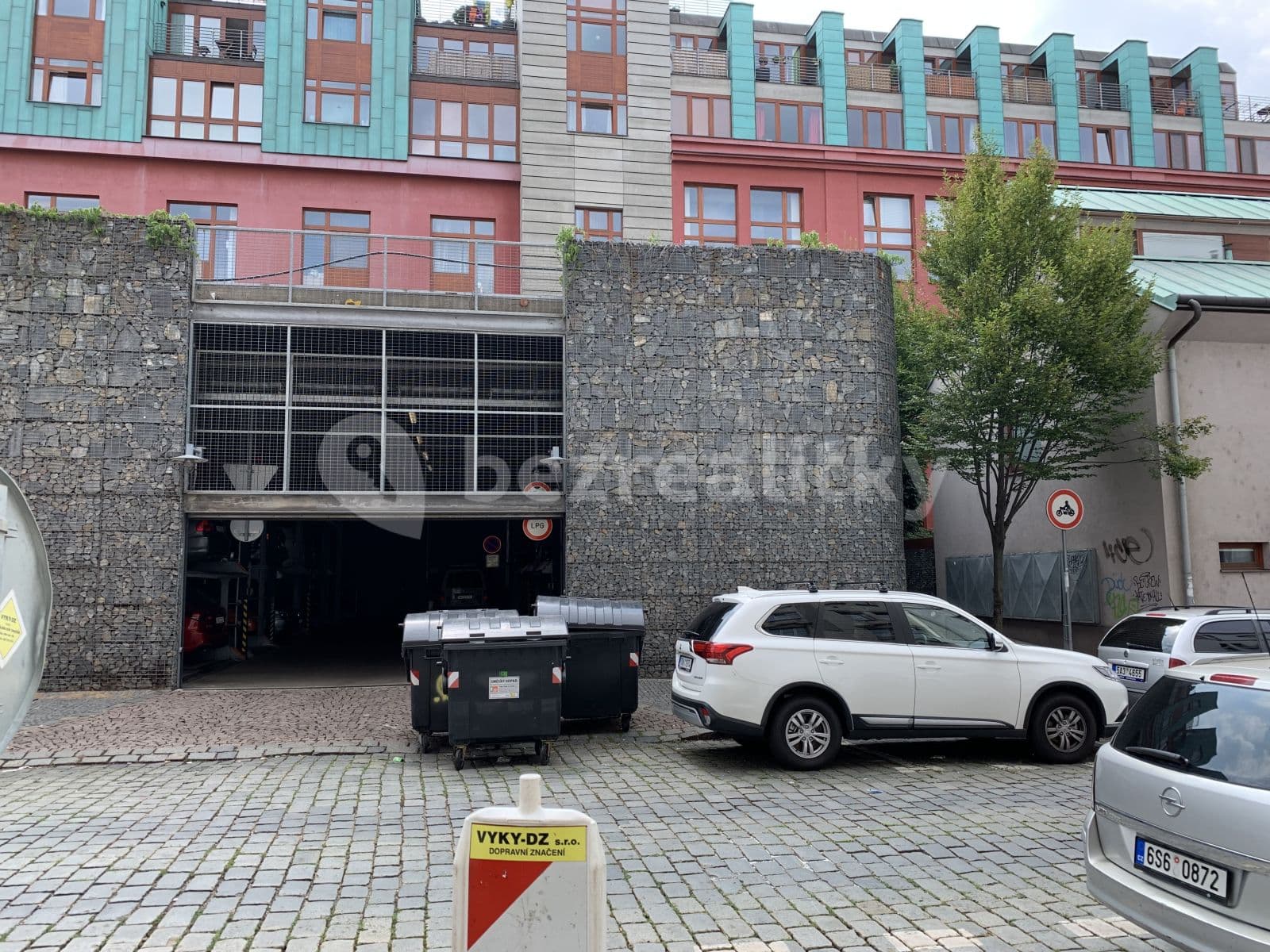 garage to rent, 12 m², Novákových, Prague, Prague garage to rent, 12 m², Novákových, Prague, Prague