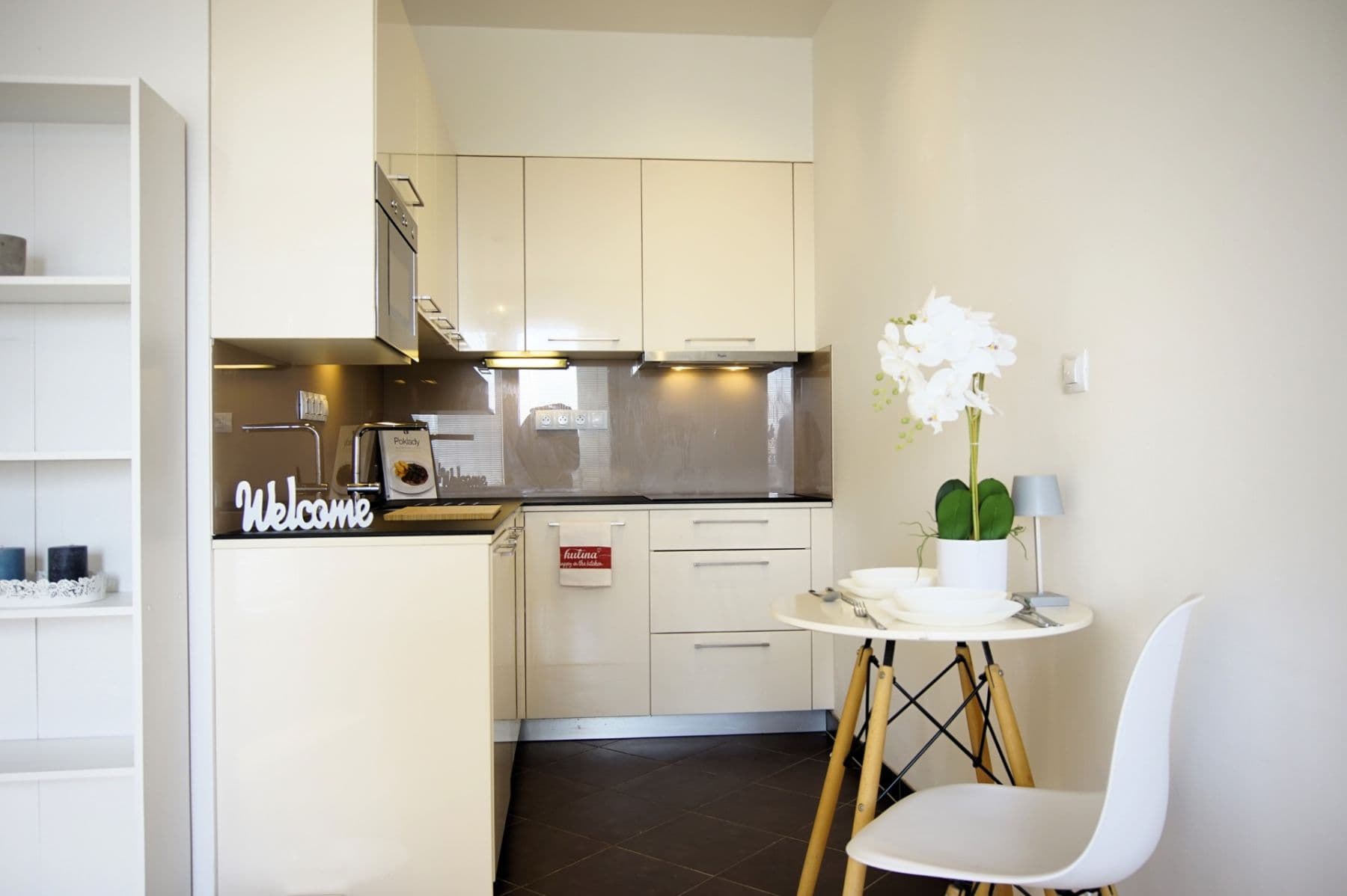 Studio flat to rent, 33 m², Mantovská, Prague, Prague Studio flat to rent, 33 m², Mantovská, Prague, Prague