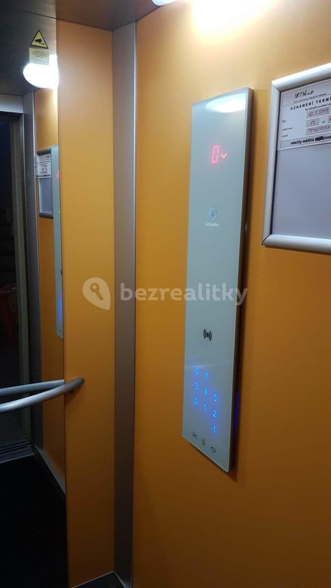 Studio flat to rent, 30 m², Petržílova, Prague, Prague Studio flat to rent, 30 m², Petržílova, Prague, Prague