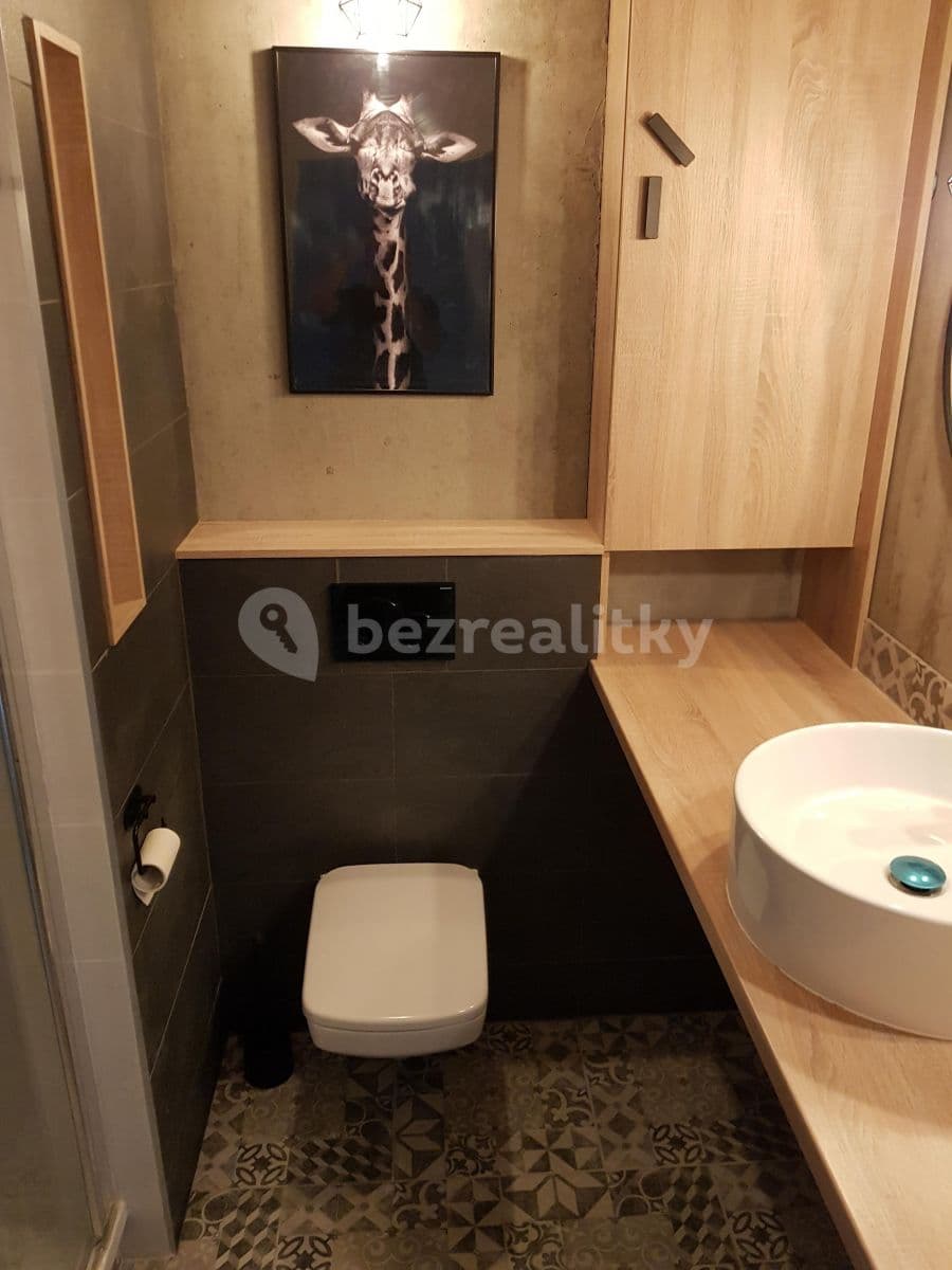 Studio flat to rent, 30 m², Petržílova, Prague, Prague Studio flat to rent, 30 m², Petržílova, Prague, Prague