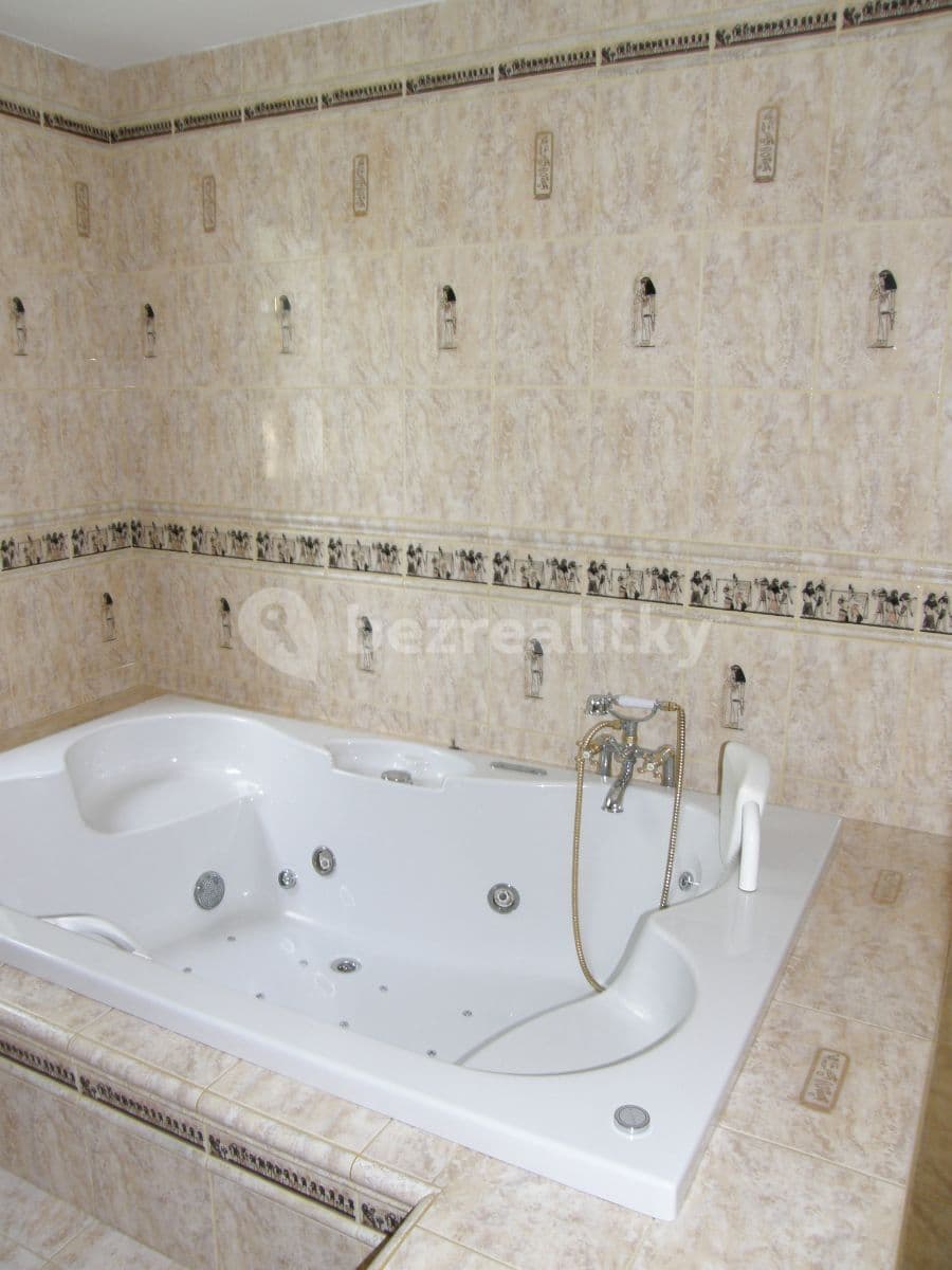 house to rent, 243 m², Růžová, Děčín, Ústecký Region house to rent, 243 m², Růžová, Děčín, Ústecký Region