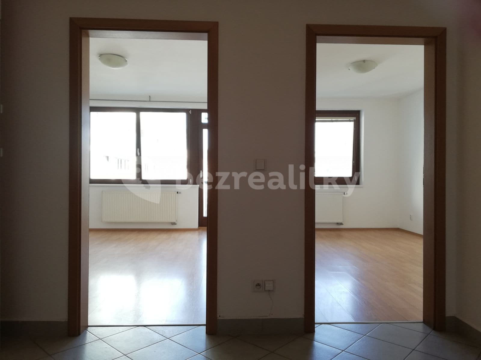 1 bedroom with open-plan kitchen flat to rent, 55 m², Osadní, Prague, Prague 1 bedroom with open-plan kitchen flat to rent, 55 m², Osadní, Prague, Prague