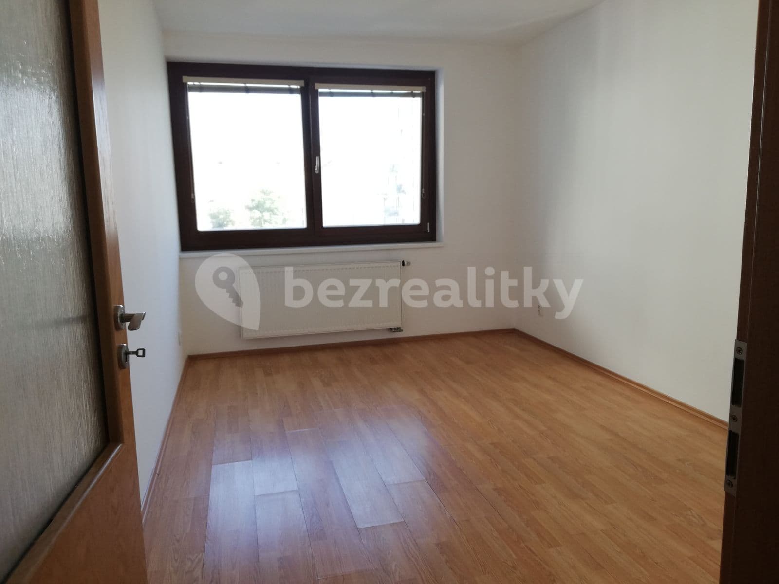 1 bedroom with open-plan kitchen flat to rent, 55 m², Osadní, Prague, Prague 1 bedroom with open-plan kitchen flat to rent, 55 m², Osadní, Prague, Prague