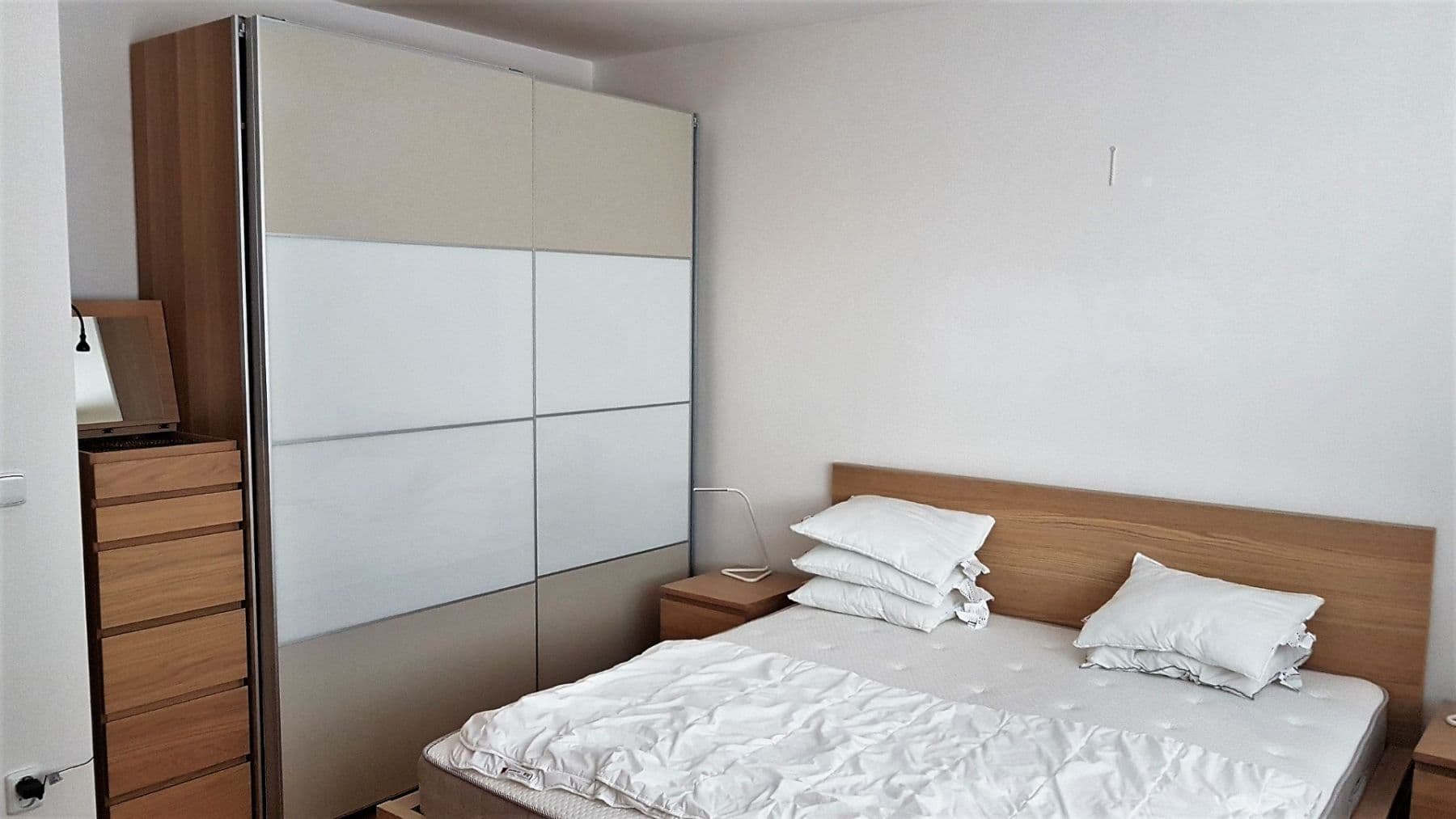 1 bedroom with open-plan kitchen flat to rent, 68 m², Názovská, Prague, Prague 1 bedroom with open-plan kitchen flat to rent, 68 m², Názovská, Prague, Prague