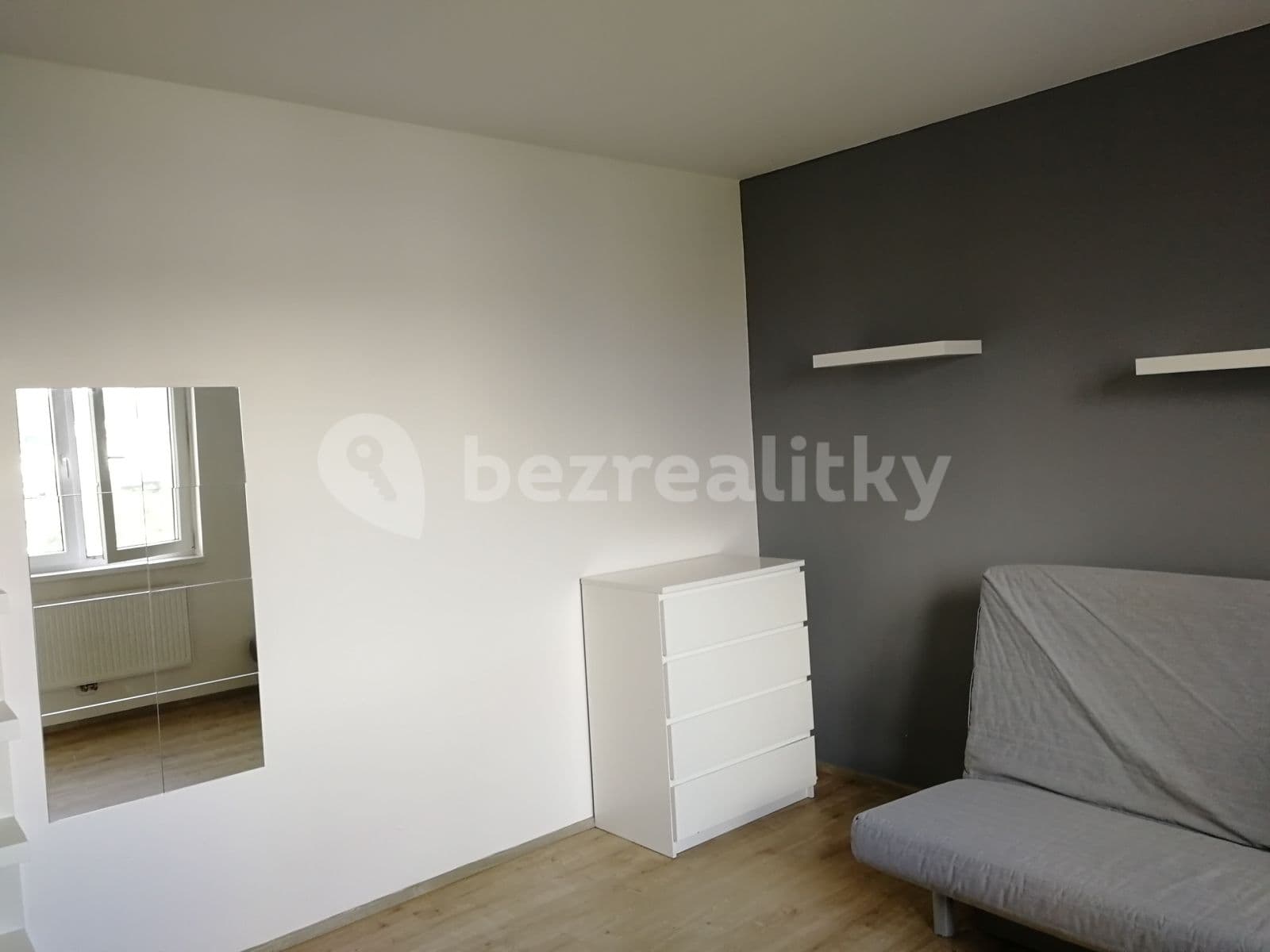 Studio flat to rent, 24 m², Freyova, Prague, Prague Studio flat to rent, 24 m², Freyova, Prague, Prague