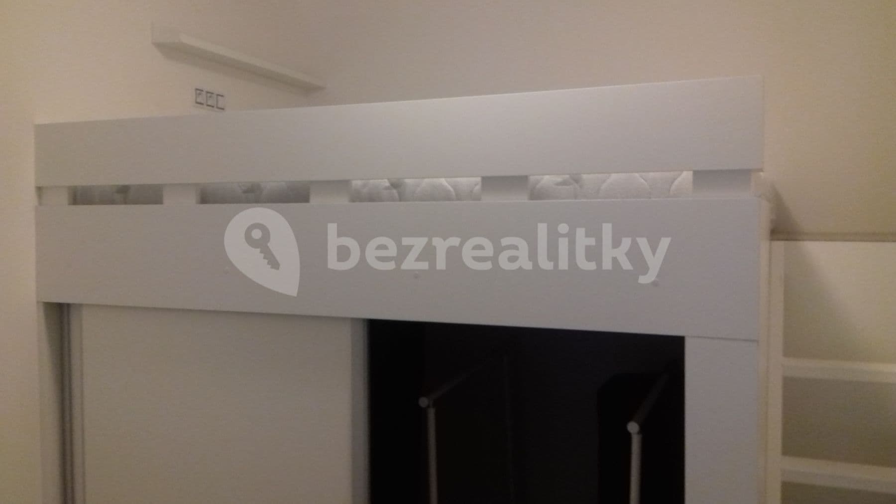 1 bedroom with open-plan kitchen flat to rent, 45 m², Krymská, Prague, Prague 1 bedroom with open-plan kitchen flat to rent, 45 m², Krymská, Prague, Prague