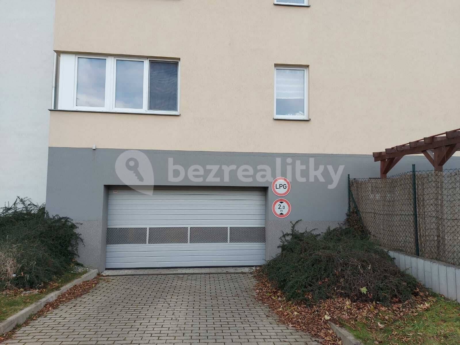 1 bedroom with open-plan kitchen flat to rent, 57 m², Blšanecká, Prague, Prague 1 bedroom with open-plan kitchen flat to rent, 57 m², Blšanecká, Prague, Prague