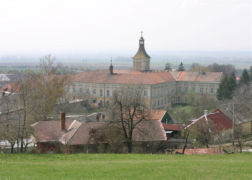 non-residential property for sale, 9,800 m², Přestavlky, Přestavlky, Olomoucký Region non-residential property for sale, 9,800 m², Přestavlky, Přestavlky, Olomoucký Region