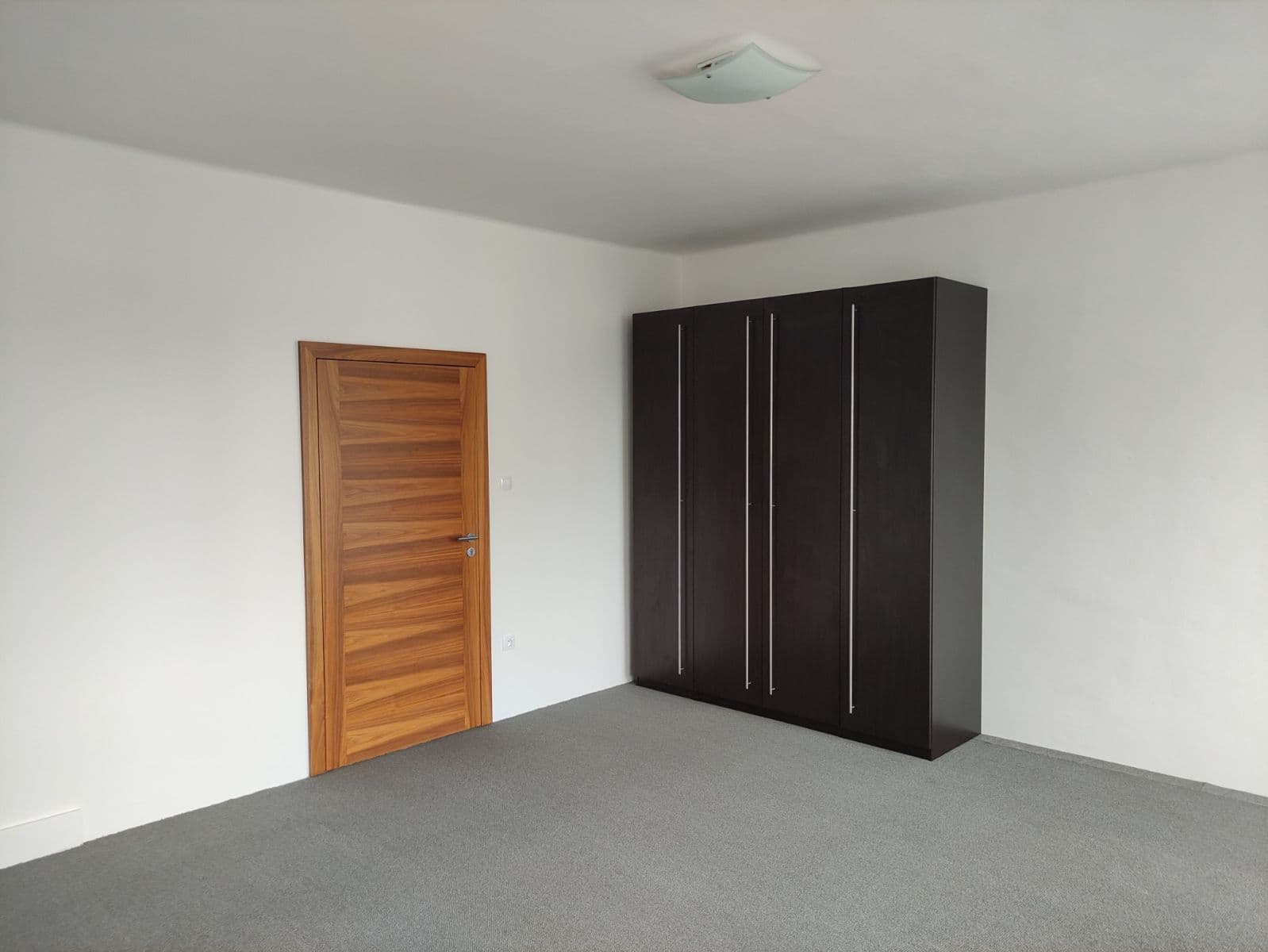 1 bedroom with open-plan kitchen flat to rent, 46 m², Renneská třída, Brno, Jihomoravský Region 1 bedroom with open-plan kitchen flat to rent, 46 m², Renneská třída, Brno, Jihomoravský Region