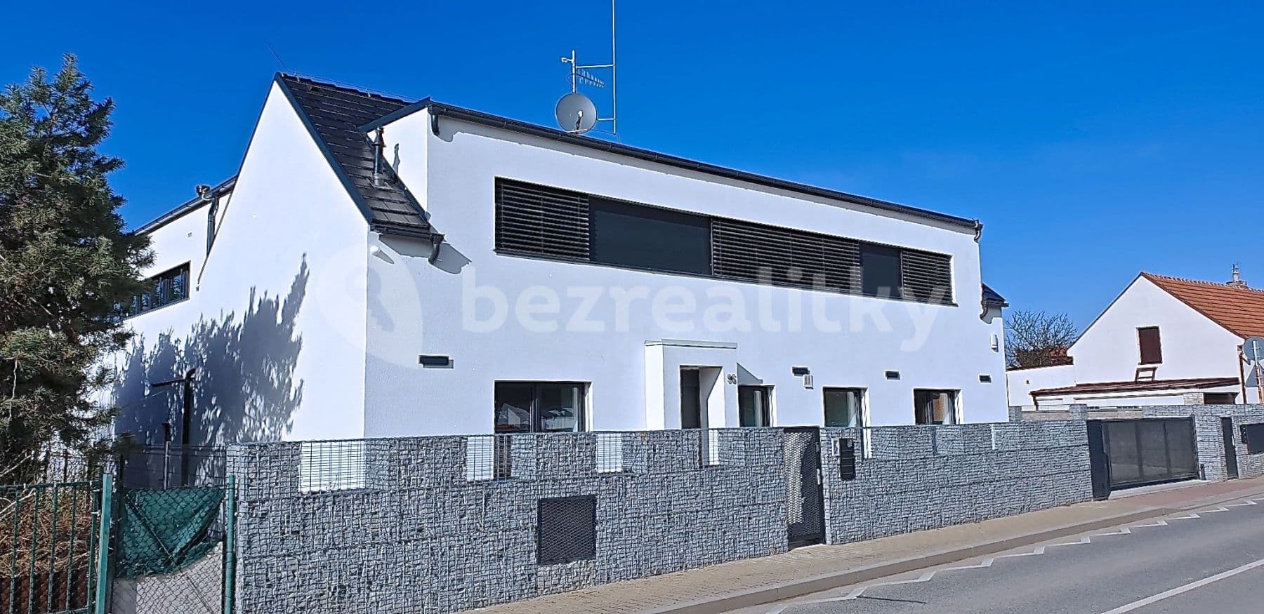 1 bedroom with open-plan kitchen flat to rent, 73 m², Josefa Houdka, Prague, Prague 1 bedroom with open-plan kitchen flat to rent, 73 m², Josefa Houdka, Prague, Prague