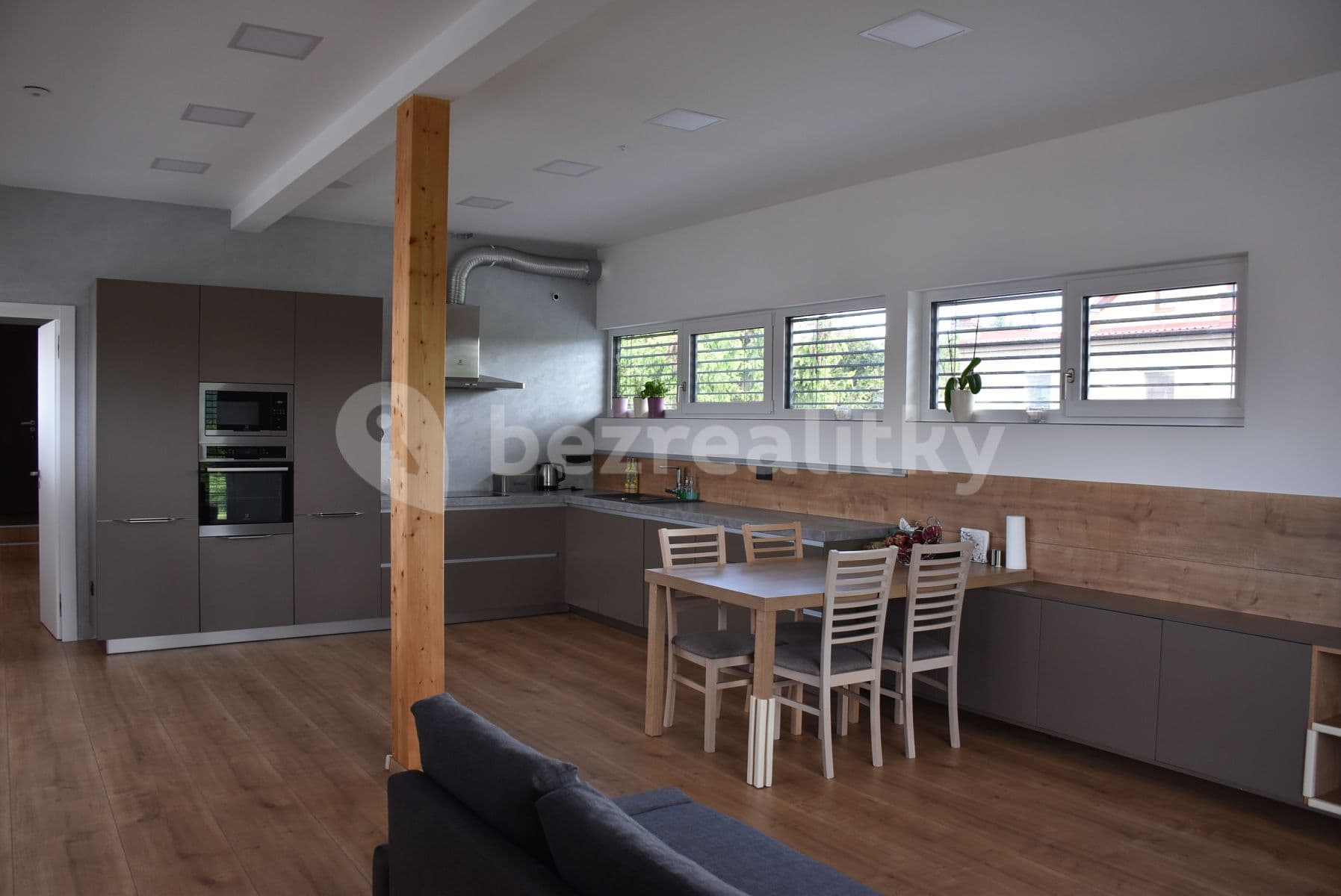 1 bedroom with open-plan kitchen flat to rent, 73 m², Josefa Houdka, Prague, Prague 1 bedroom with open-plan kitchen flat to rent, 73 m², Josefa Houdka, Prague, Prague