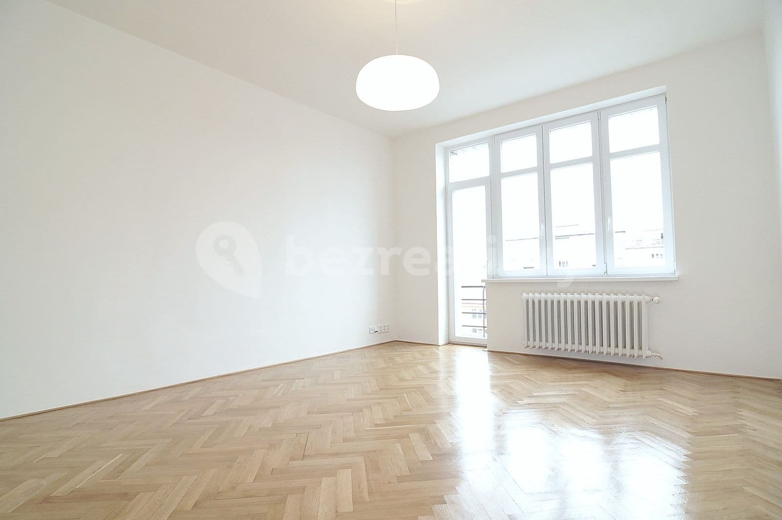 3 bedroom flat to rent, 89 m², Přístavní, Prague, Prague 3 bedroom flat to rent, 89 m², Přístavní, Prague, Prague