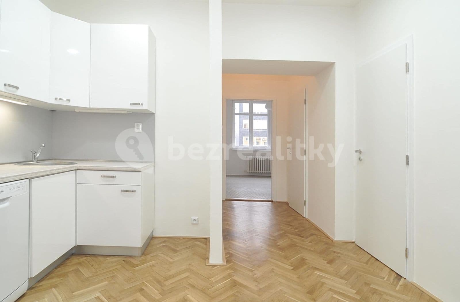 3 bedroom flat to rent, 89 m², Přístavní, Prague, Prague 3 bedroom flat to rent, 89 m², Přístavní, Prague, Prague