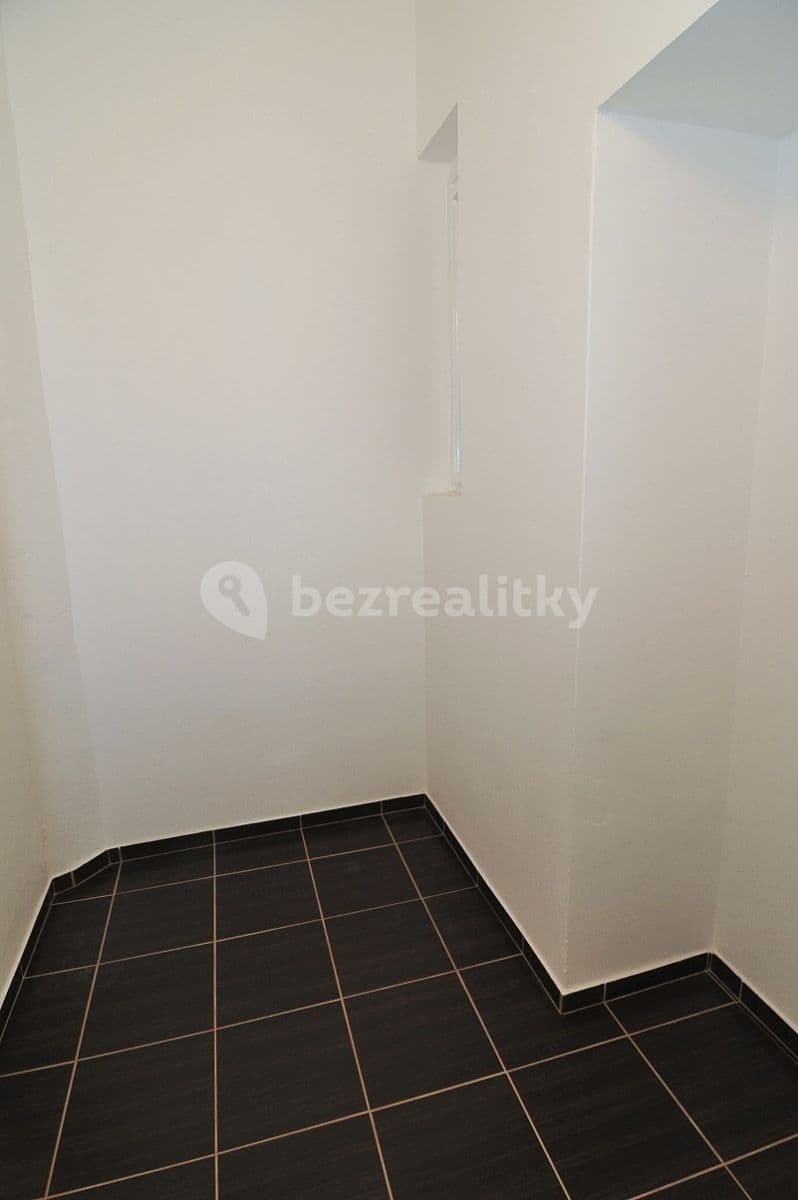 3 bedroom flat to rent, 89 m², Přístavní, Prague, Prague 3 bedroom flat to rent, 89 m², Přístavní, Prague, Prague