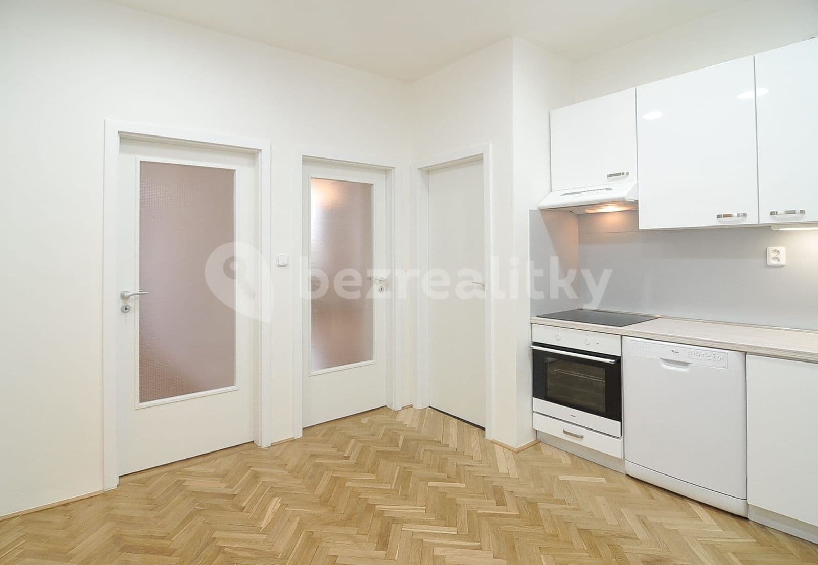 3 bedroom flat to rent, 89 m², Přístavní, Prague, Prague 3 bedroom flat to rent, 89 m², Přístavní, Prague, Prague