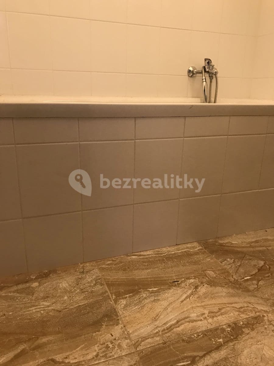 Studio flat to rent, 31 m², Pod radnicí, Prague, Prague Studio flat to rent, 31 m², Pod radnicí, Prague, Prague