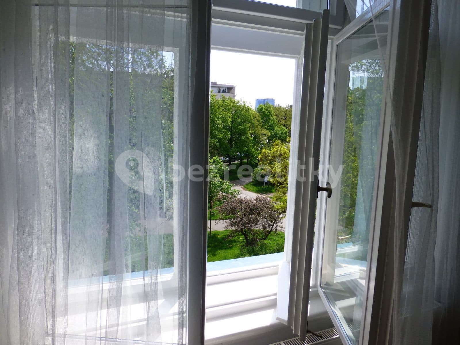 1 bedroom with open-plan kitchen flat to rent, 51 m², Na Jezerce, Prague, Prague 1 bedroom with open-plan kitchen flat to rent, 51 m², Na Jezerce, Prague, Prague