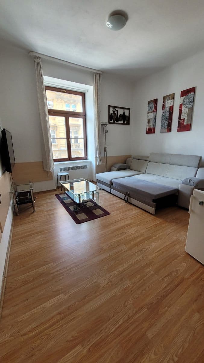Studio flat to rent, 25 m², Veletržní, Prague, Prague Studio flat to rent, 25 m², Veletržní, Prague, Prague