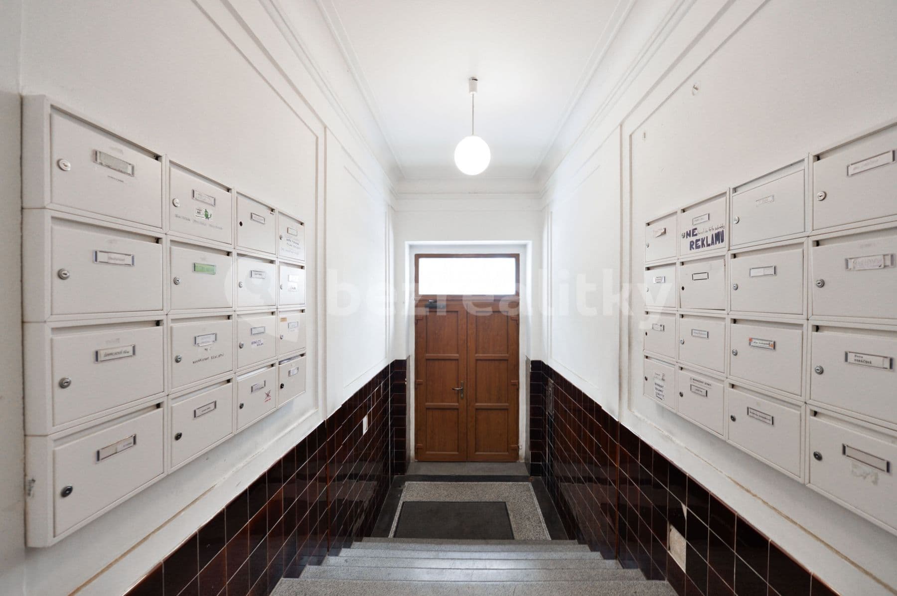 Studio flat to rent, 30 m², Viklefova, Prague, Prague Studio flat to rent, 30 m², Viklefova, Prague, Prague