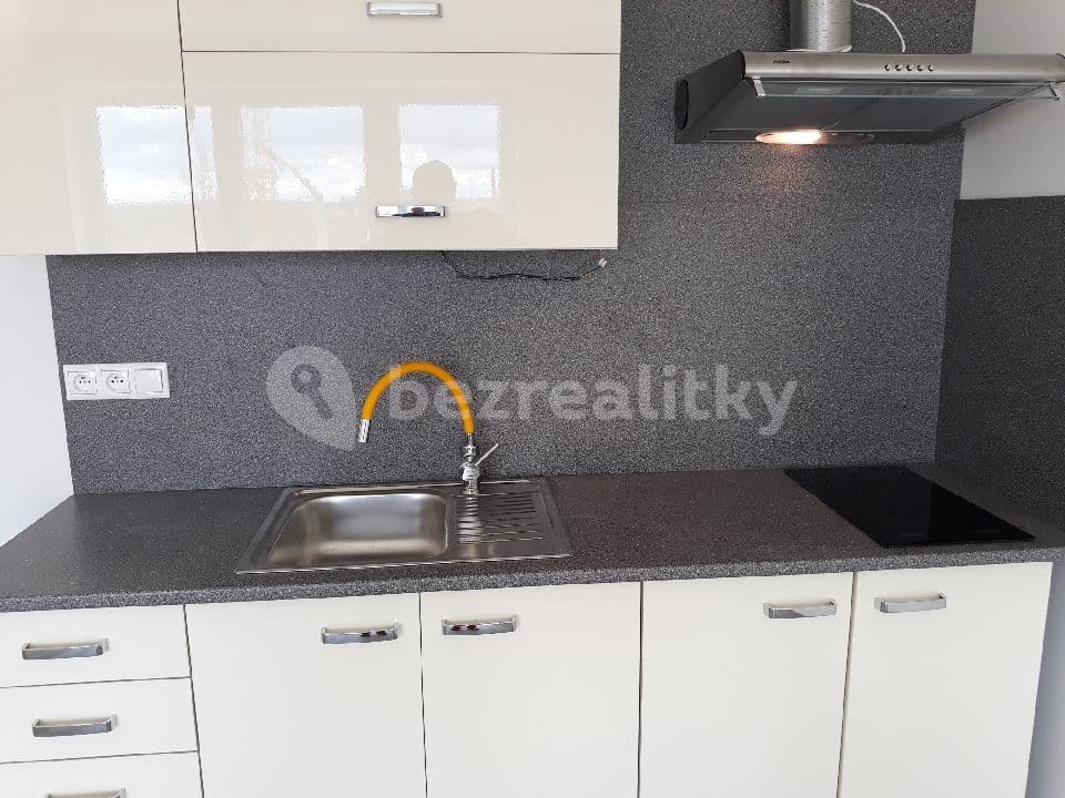 Studio flat to rent, 38 m², Zelnice II, Slavkov u Brna, Jihomoravský Region Studio flat to rent, 38 m², Zelnice II, Slavkov u Brna, Jihomoravský Region