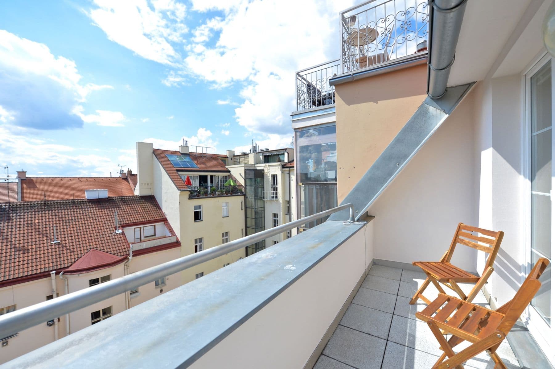 1 bedroom with open-plan kitchen flat to rent, 57 m², Varšavská, Prague, Prague 1 bedroom with open-plan kitchen flat to rent, 57 m², Varšavská, Prague, Prague