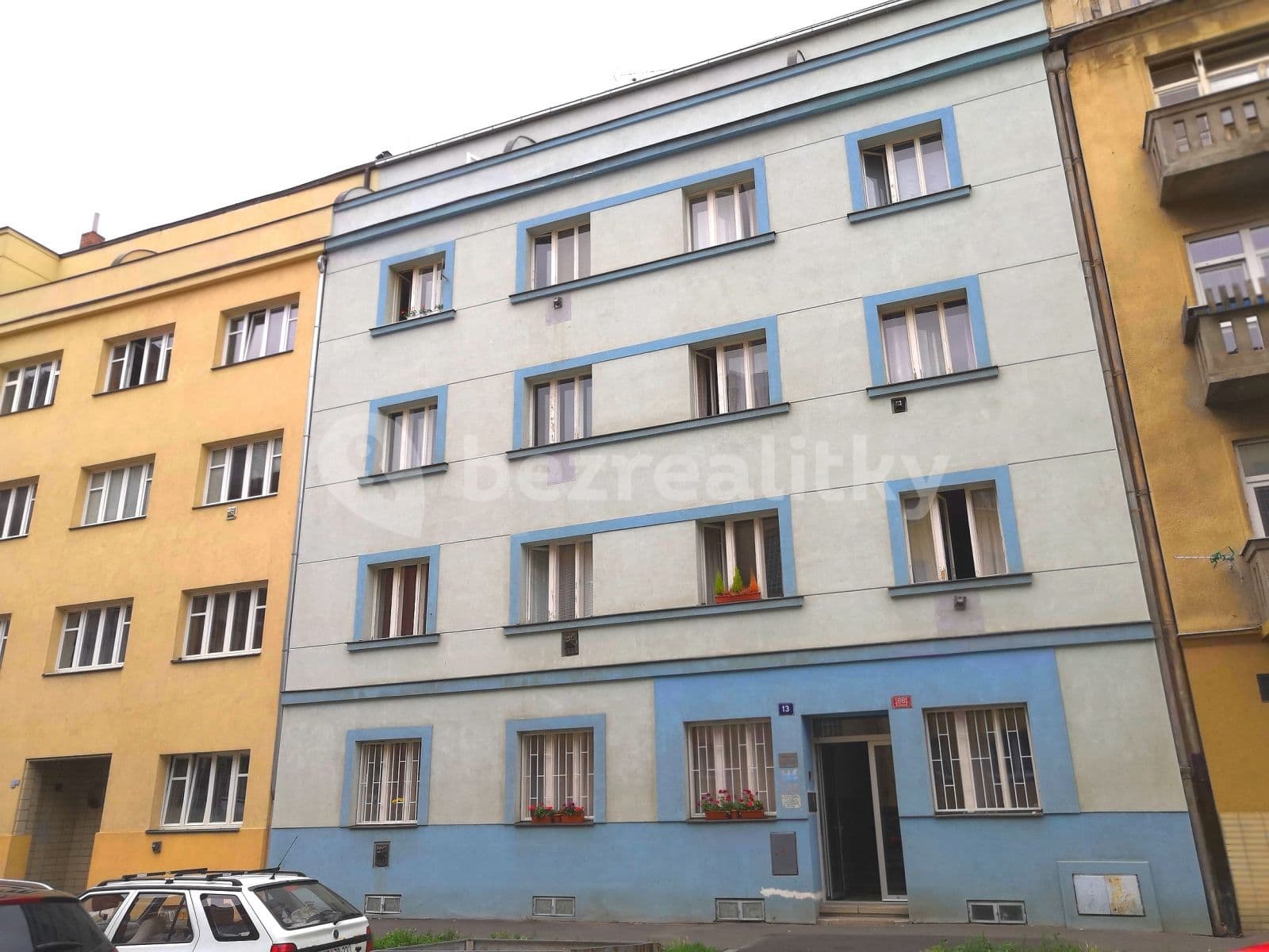 1 bedroom with open-plan kitchen flat to rent, 50 m², Malešická, Prague, Prague 1 bedroom with open-plan kitchen flat to rent, 50 m², Malešická, Prague, Prague