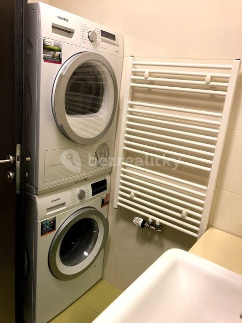 2 bedroom with open-plan kitchen flat to rent, 78 m², Dragounská, Prague, Prague 2 bedroom with open-plan kitchen flat to rent, 78 m², Dragounská, Prague, Prague