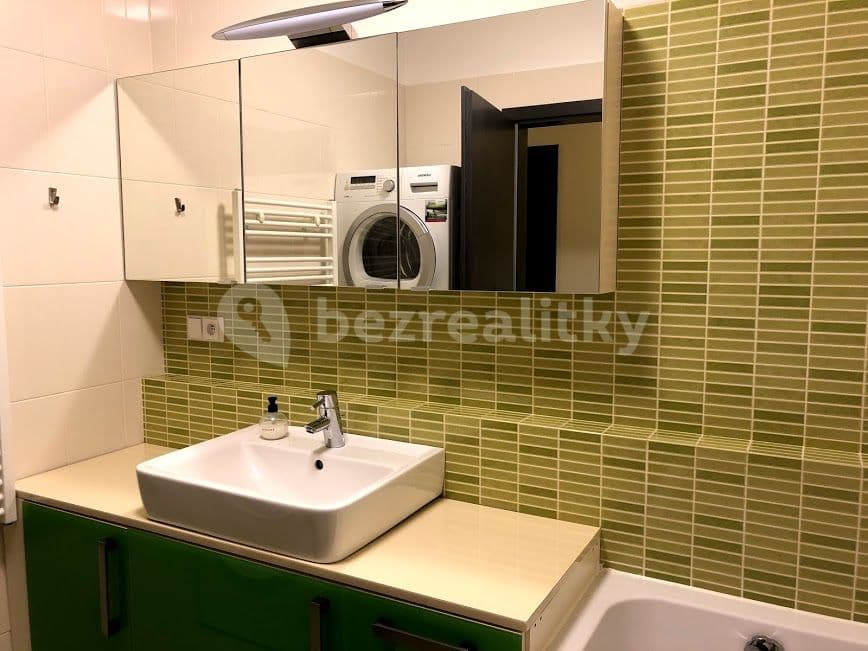2 bedroom with open-plan kitchen flat to rent, 78 m², Dragounská, Prague, Prague 2 bedroom with open-plan kitchen flat to rent, 78 m², Dragounská, Prague, Prague