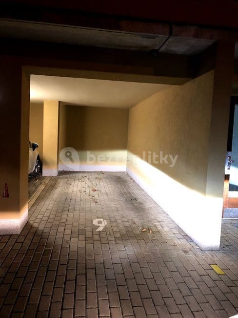 2 bedroom with open-plan kitchen flat to rent, 78 m², Dragounská, Prague, Prague 2 bedroom with open-plan kitchen flat to rent, 78 m², Dragounská, Prague, Prague