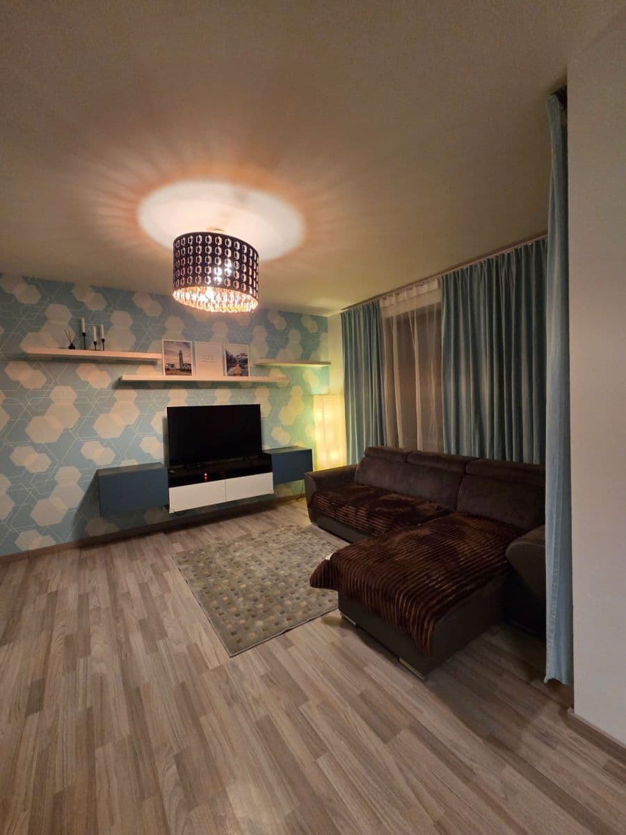 2 bedroom with open-plan kitchen flat to rent, 78 m², Dragounská, Prague, Prague 2 bedroom with open-plan kitchen flat to rent, 78 m², Dragounská, Prague, Prague