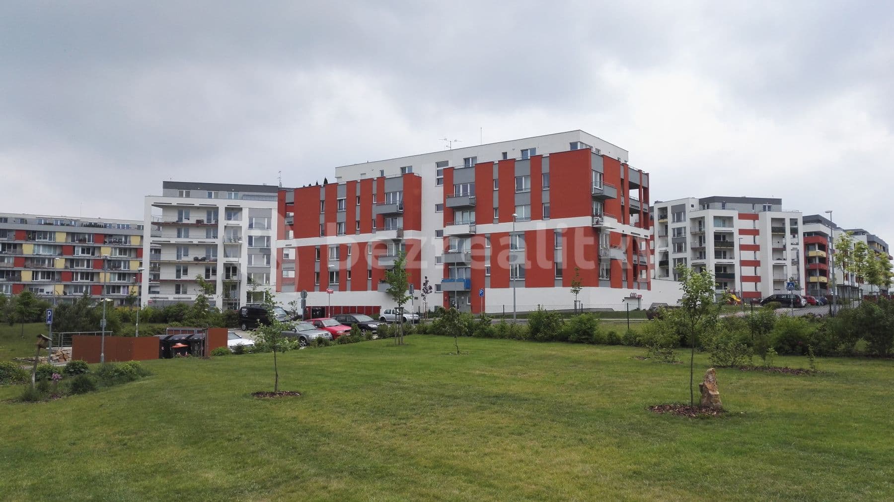 3 bedroom with open-plan kitchen flat to rent, 172 m², Milotická, Prague, Prague 3 bedroom with open-plan kitchen flat to rent, 172 m², Milotická, Prague, Prague