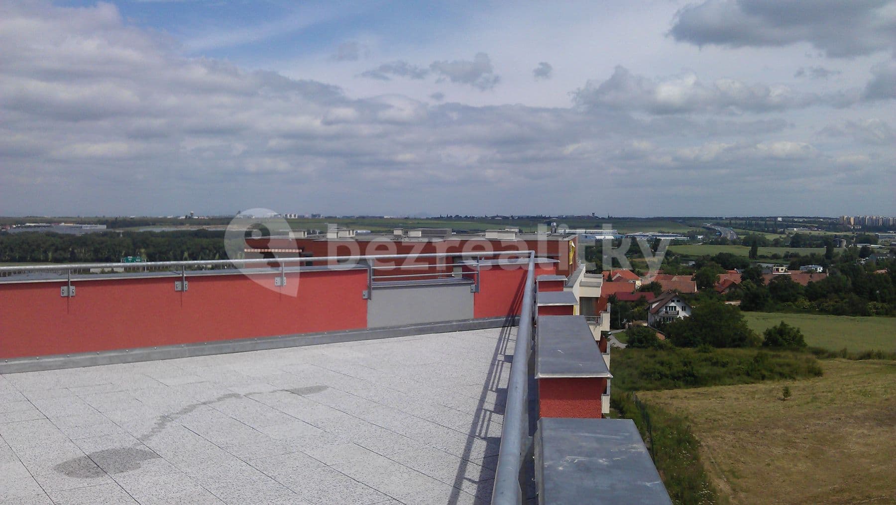 3 bedroom with open-plan kitchen flat to rent, 172 m², Milotická, Prague, Prague 3 bedroom with open-plan kitchen flat to rent, 172 m², Milotická, Prague, Prague