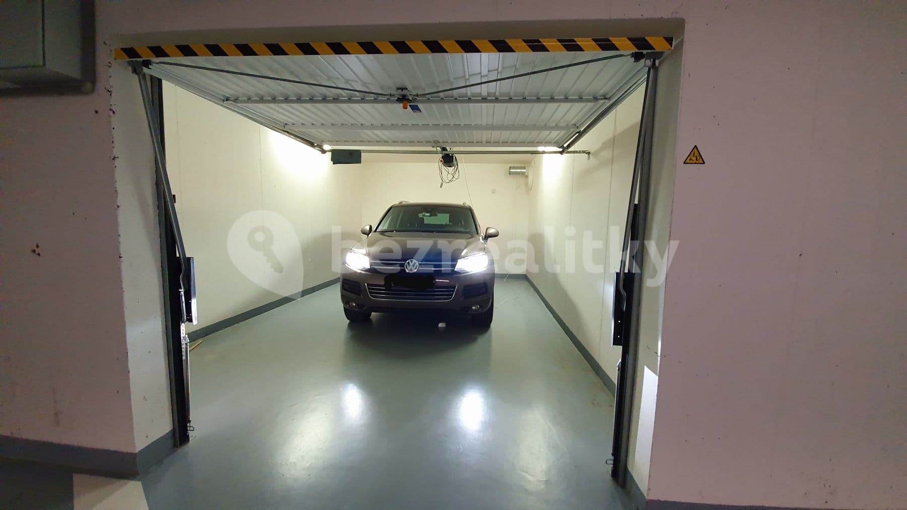 3 bedroom with open-plan kitchen flat to rent, 172 m², Milotická, Prague, Prague 3 bedroom with open-plan kitchen flat to rent, 172 m², Milotická, Prague, Prague