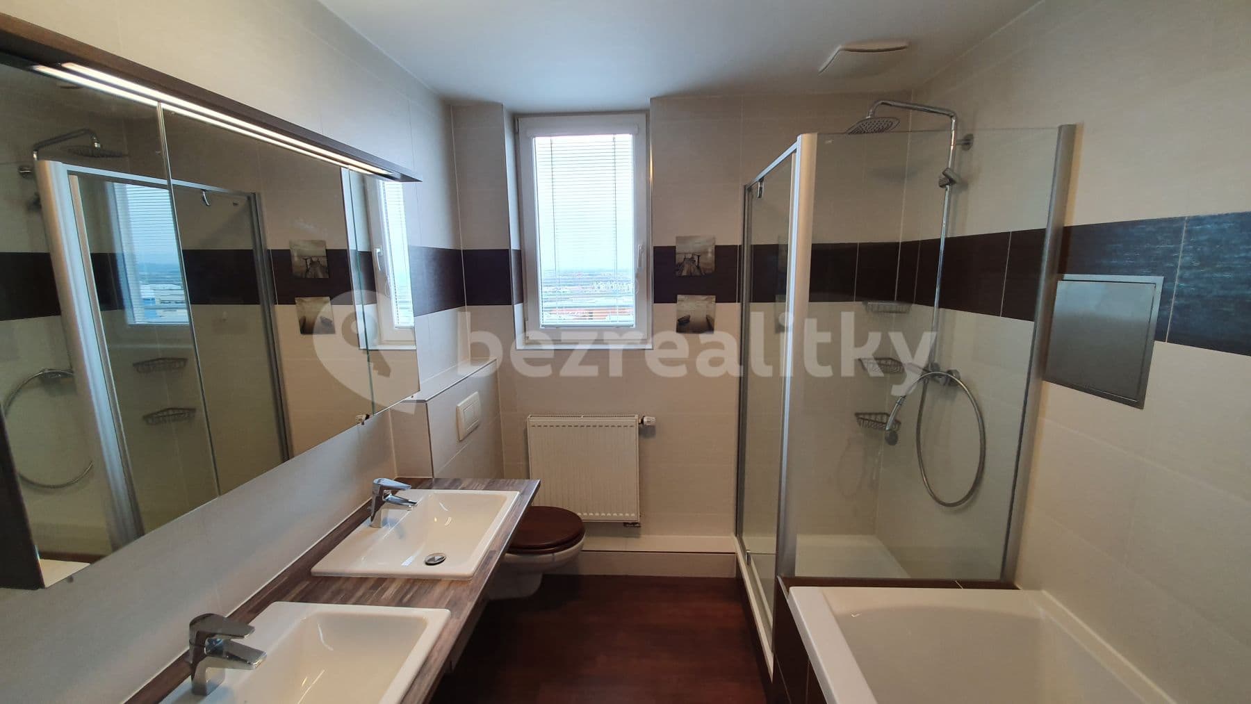 3 bedroom with open-plan kitchen flat to rent, 172 m², Milotická, Prague, Prague 3 bedroom with open-plan kitchen flat to rent, 172 m², Milotická, Prague, Prague