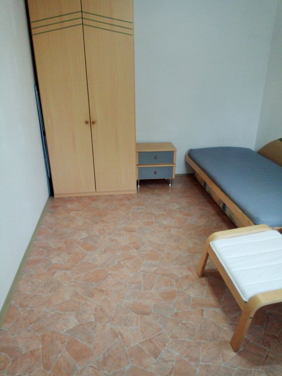 1 bedroom flat to rent, 25 m², Horova, Roztoky, Středočeský Region 1 bedroom flat to rent, 25 m², Horova, Roztoky, Středočeský Region