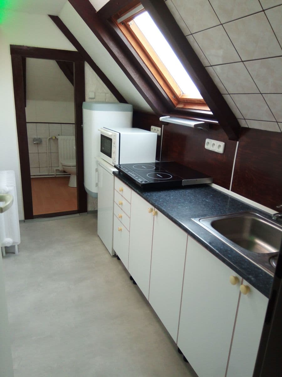 1 bedroom flat to rent, 25 m², Horova, Roztoky, Středočeský Region 1 bedroom flat to rent, 25 m², Horova, Roztoky, Středočeský Region