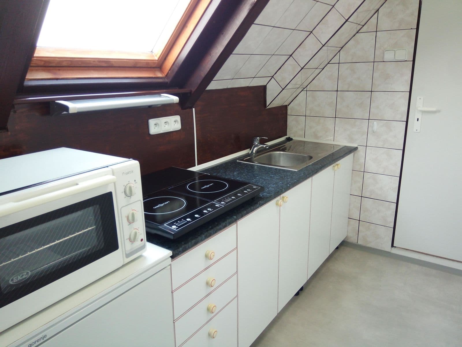1 bedroom flat to rent, 25 m², Horova, Roztoky, Středočeský Region 1 bedroom flat to rent, 25 m², Horova, Roztoky, Středočeský Region