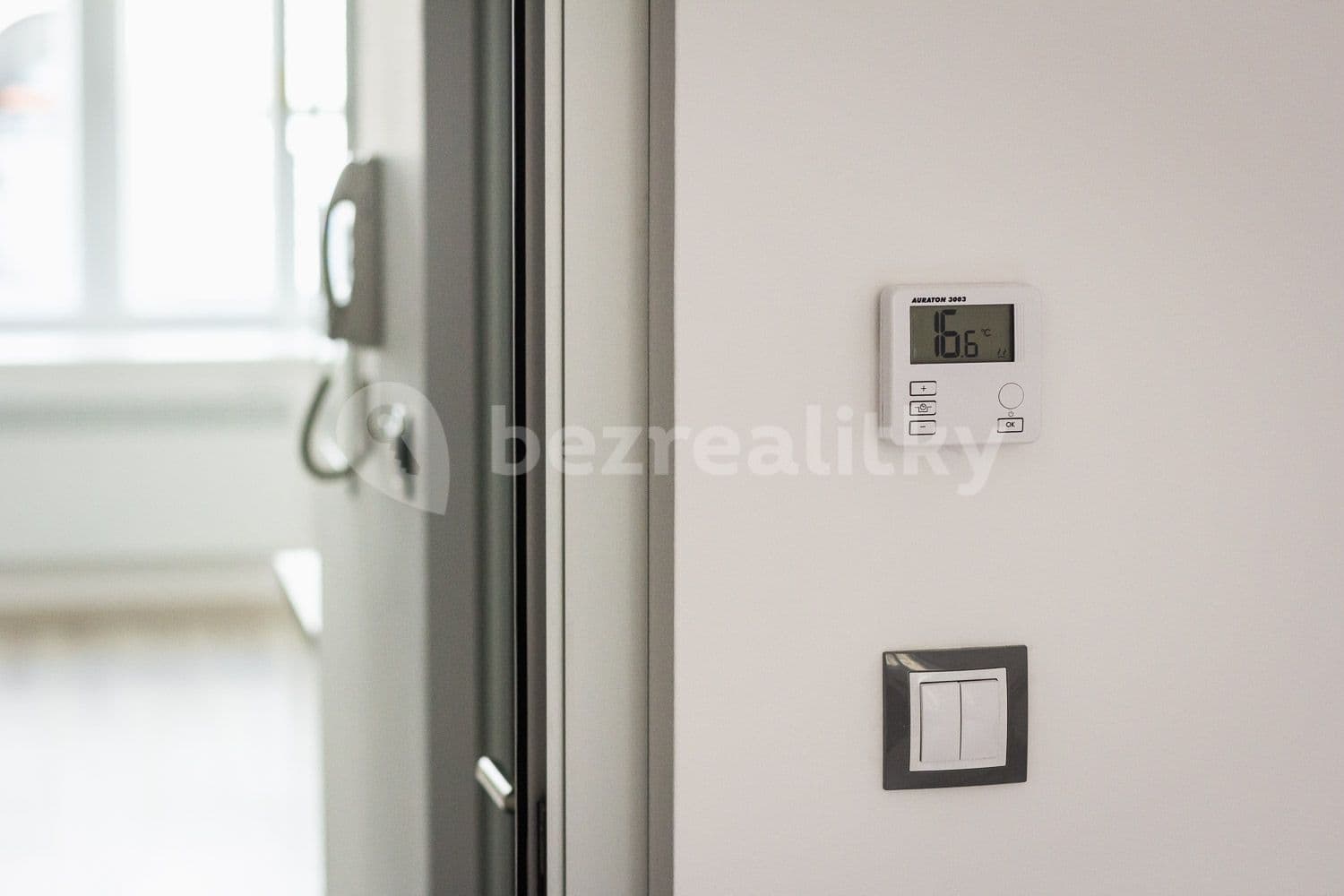 1 bedroom with open-plan kitchen flat to rent, 42 m², Podplukovníka Sochora, Prague, Prague 1 bedroom with open-plan kitchen flat to rent, 42 m², Podplukovníka Sochora, Prague, Prague