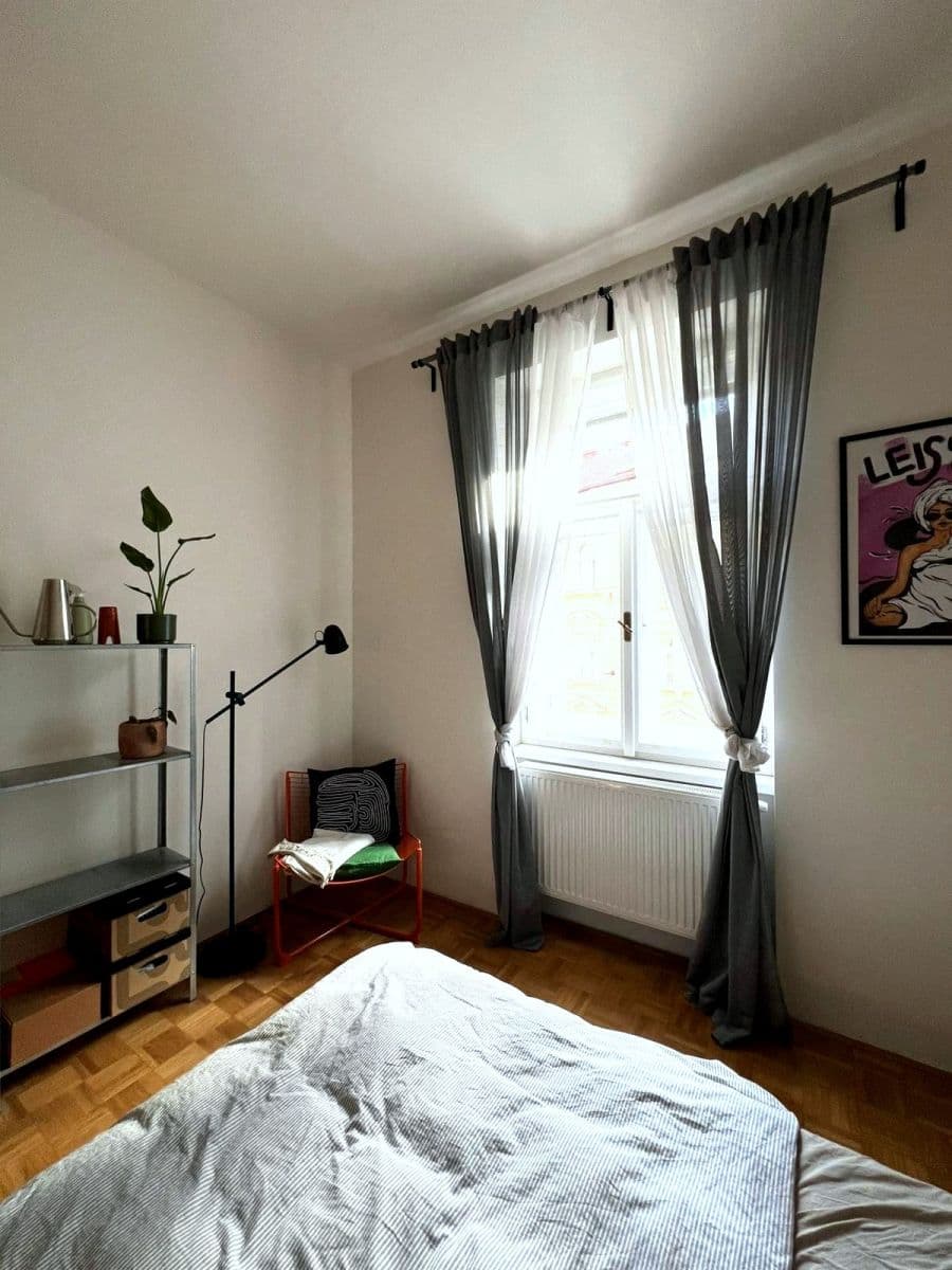 Small studio flat to rent, 29 m², Moskevská, Prague, Prague Small studio flat to rent, 29 m², Moskevská, Prague, Prague