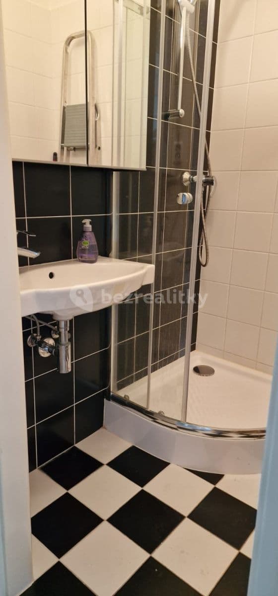 2 bedroom flat to rent, 63 m², Náměstí Jiřího z Lobkovic, Prague, Prague 2 bedroom flat to rent, 63 m², Náměstí Jiřího z Lobkovic, Prague, Prague