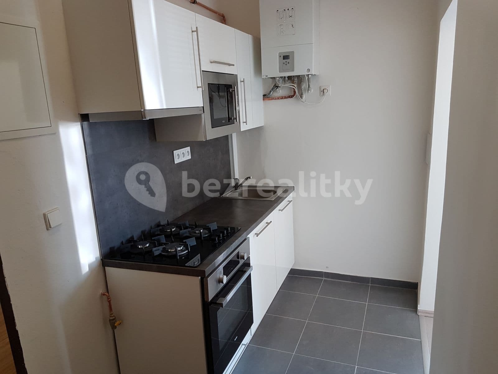 Studio flat to rent, 29 m², Baarova, Prague, Prague Studio flat to rent, 29 m², Baarova, Prague, Prague